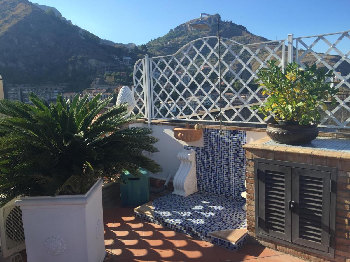 Casa Arico & Shatulle Suites Taormina Bagian luar foto