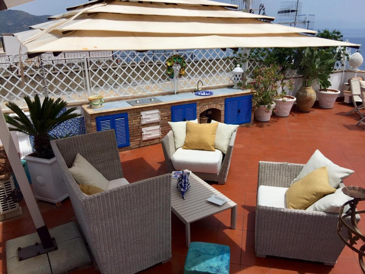 Casa Arico & Shatulle Suites Taormina Bagian luar foto